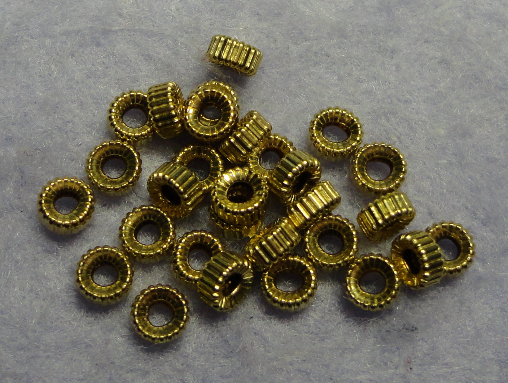 14 KT SOLID YELLOW GOLD ROUNDEL CORR. BEADS 3.14 MM 6 PIECES